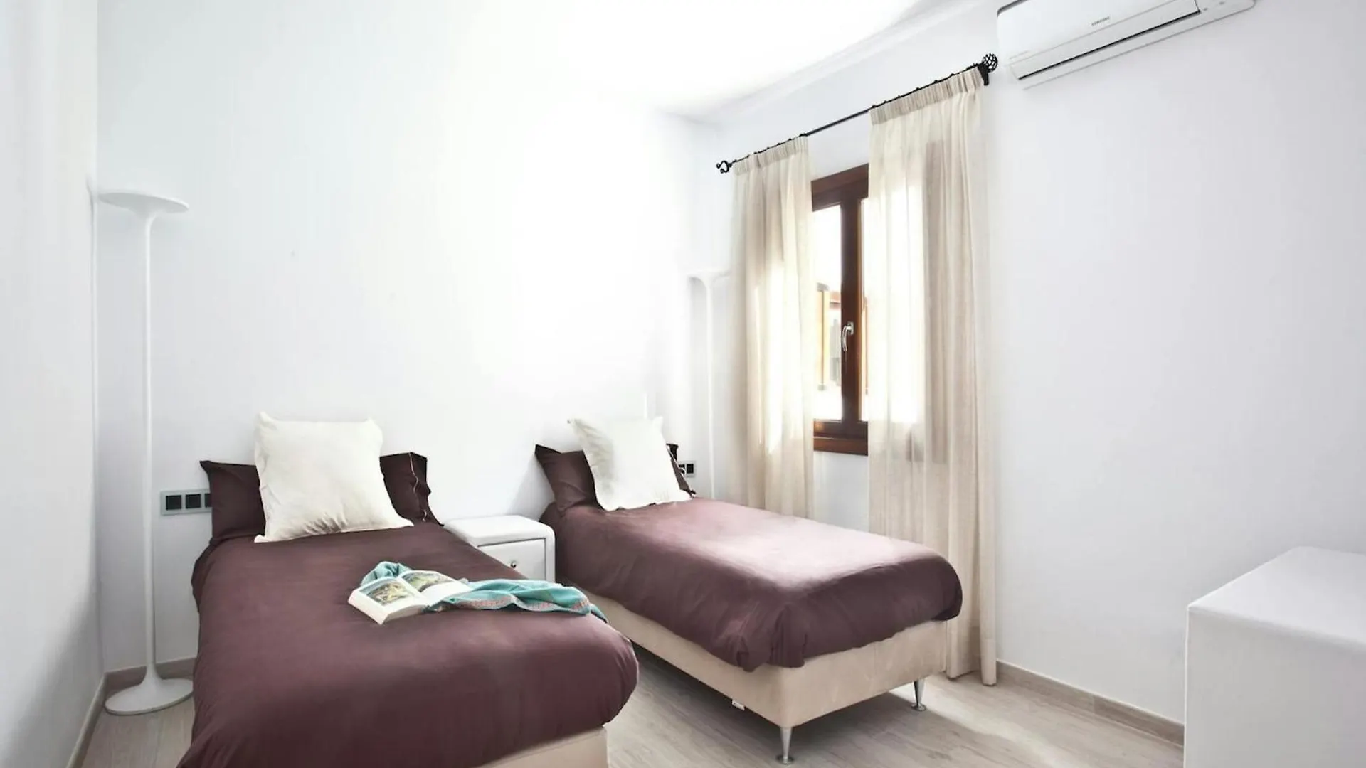 Beachfront Villa With Saltwater Pool San José Espanha